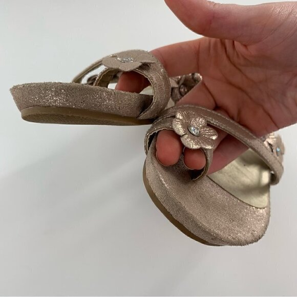 Madeline Stuart sandals 6.5 rose gold metallic floral toe ring costal granny - Picture 12 of 14